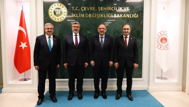 “Laf Değil, Hizmet Siyasetine Devam Ediyoruz”