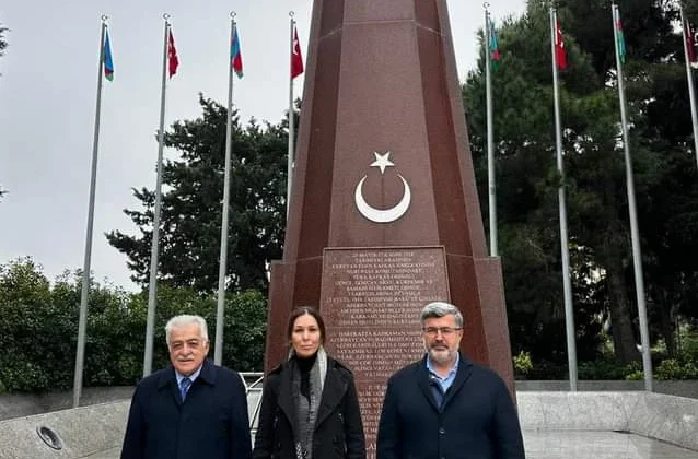 Bakü’deki Türk Şehitliği Ziyareti