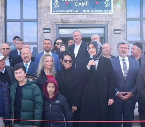 AFSÜ’de Hacı Selma Demirel Camisi Açıldı