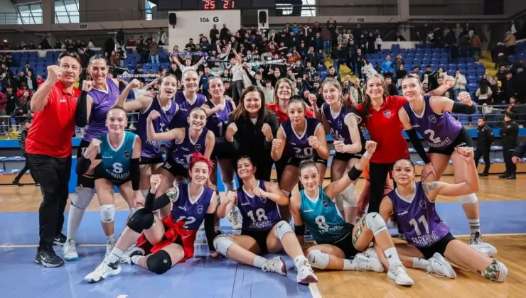 Afyon Belediye Yüntaş Voleybol Takımı, İzmit Spor’u Mağlup Ederek Liderlik Koltuğuna Oturdu